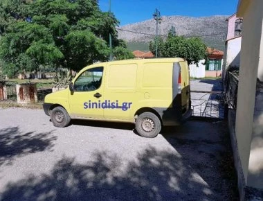 Έκρυψαν φορτηγάκι σε προαύλιο εκκλησίας στην Αιτωλοακαρνανία (φωτό)
